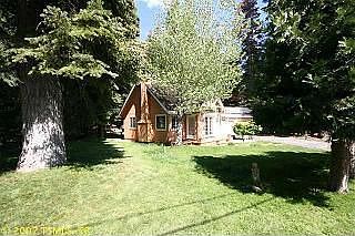 Gorgeous park-like setting