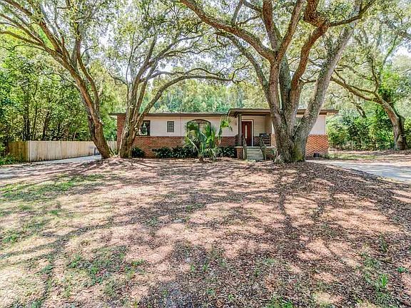 3rd image of 103 Gilmore Dr