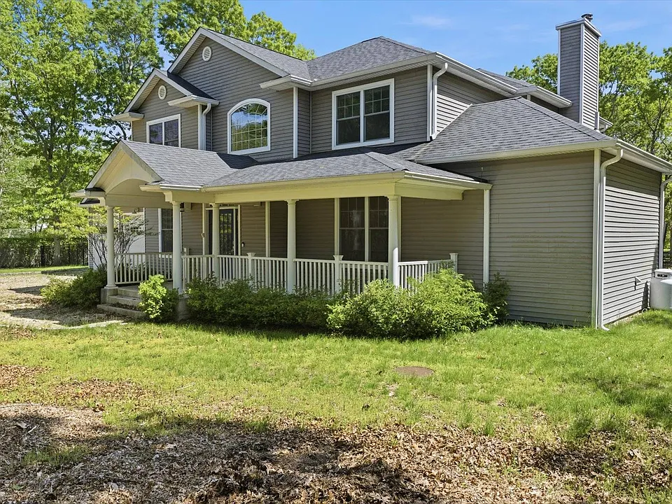 11 Rose Ave