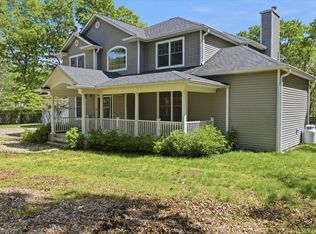 11 Rose Ave, East Hampton, NY 11937