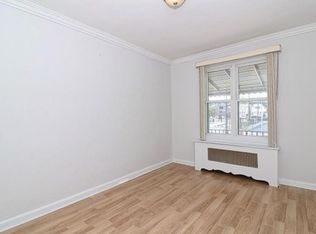 1325 Edison Ave, Bronx, NY 10461