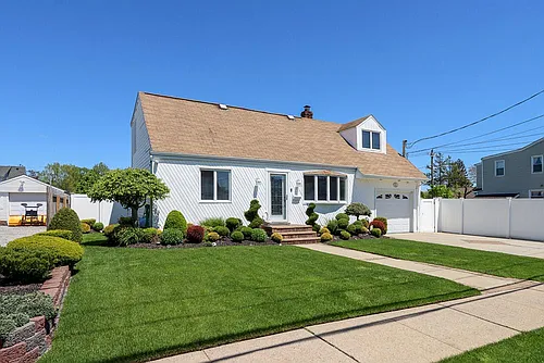 223 Chestnut Ave Photo 1
