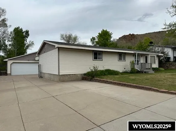 530 Juniper St, Green River, WY 82935