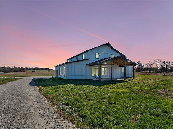 2nd image of 6752 N Farm Road 141
