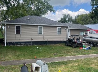 517 N Maple St, Maroa, IL 61756