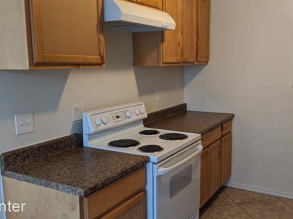 3rd image of 4103 E Moreland St #1-21245090