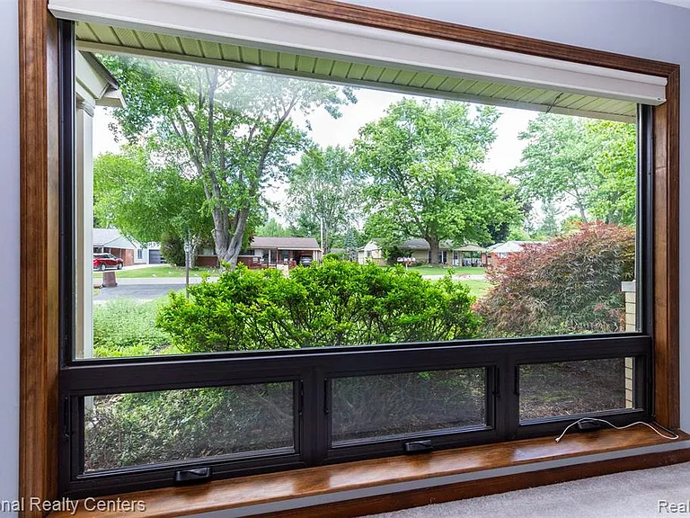 2475 Lafay Dr — Photo 6