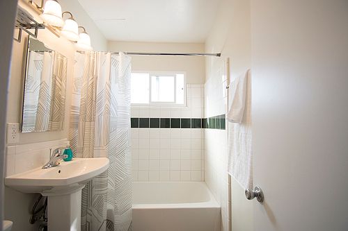 3rd image of 10121 Tabor St #18