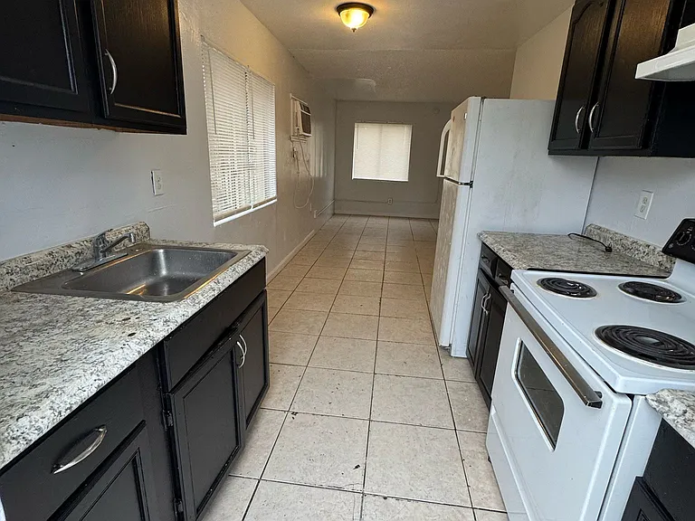 421 Jernigan Ave #0 — Photo 12
