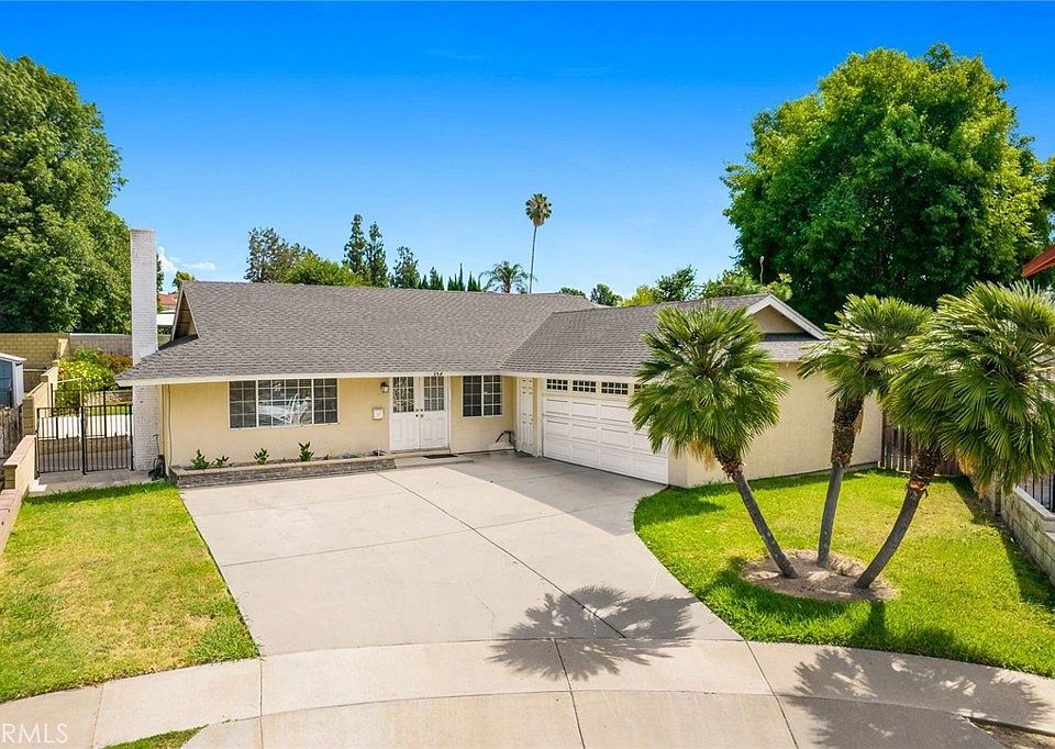 1st image of 354 Addleman Ave