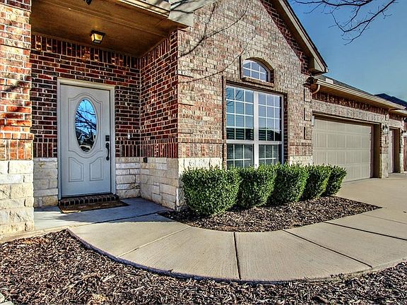 5th image of 4008 Millers Creek Ln
