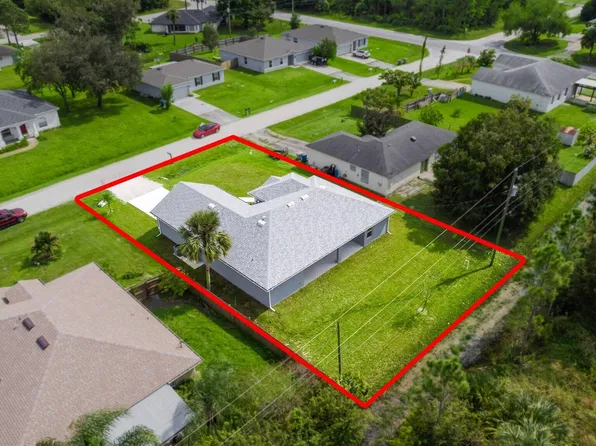 7945 101st Court, Vero Beach, FL 32967