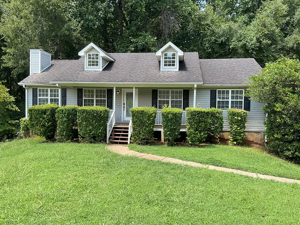 302 Christian Ct