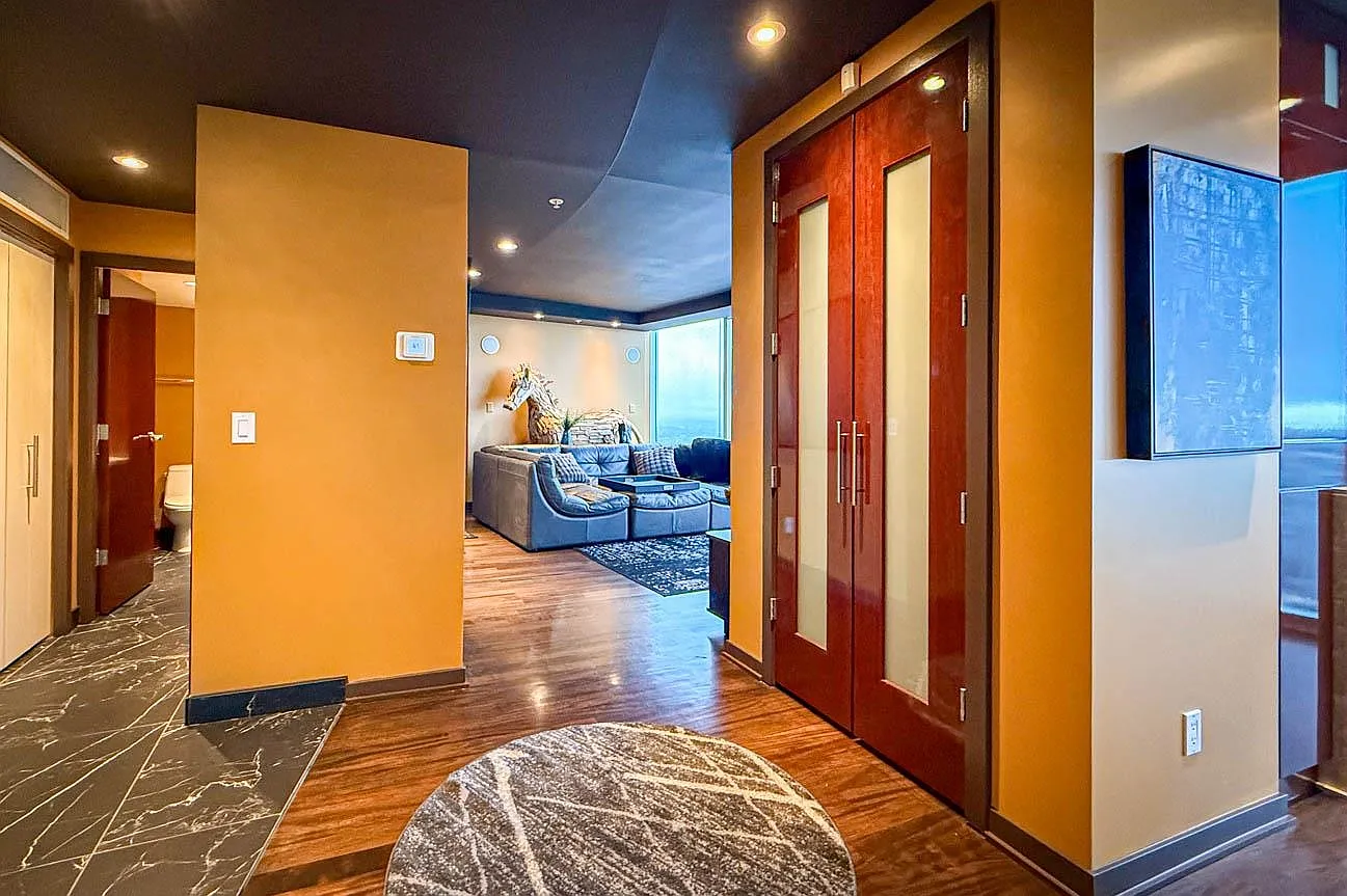 2 bed, 1554 sqft, $5,950 — Photo 4