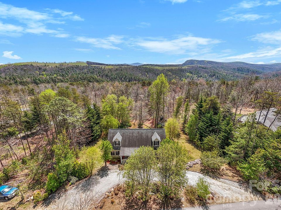 1st image of 10 Eagle Dr