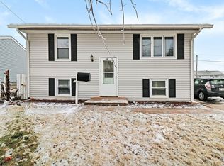 318 Hayes Ave, Romeoville, IL 60446