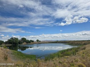 5451 Branch Rd, Wapato, WA 98951