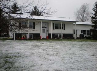 5360 Cramer Rd, Canandaigua, NY 14424