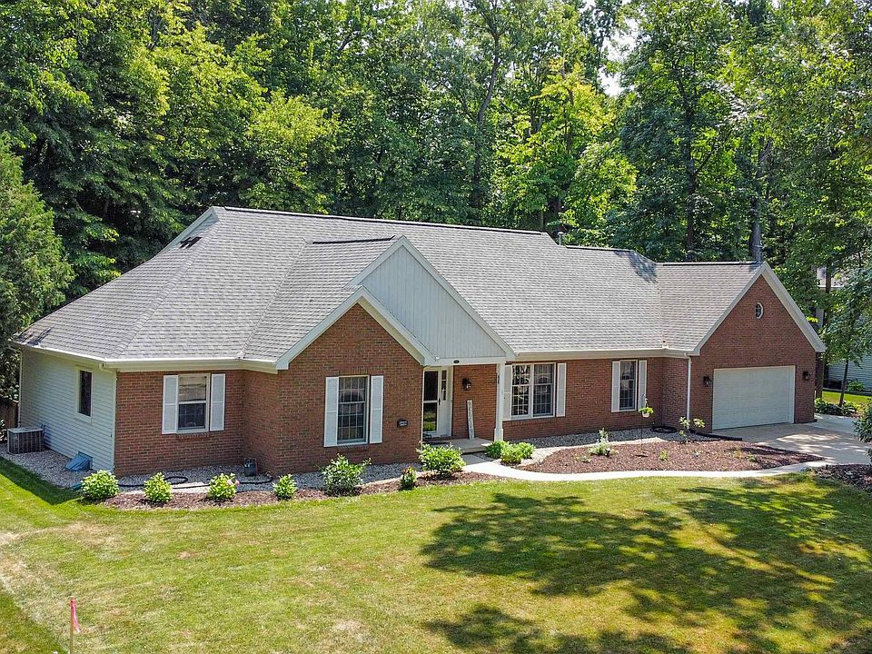 2424 Marathon Ave, Neenah, WI 54956 Zillow