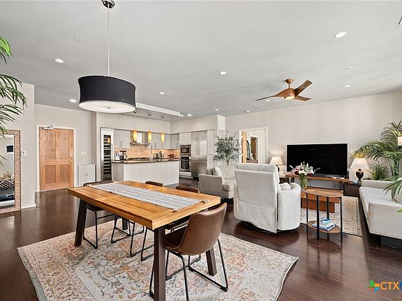 4th image of 1600 Barton Springs Rd Unit 4401