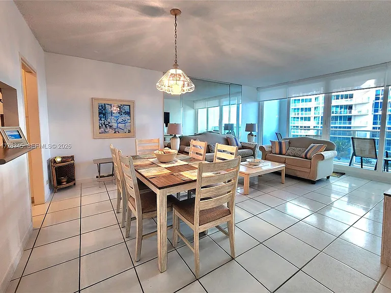 3505 S Ocean Dr #610 — Photo 8
