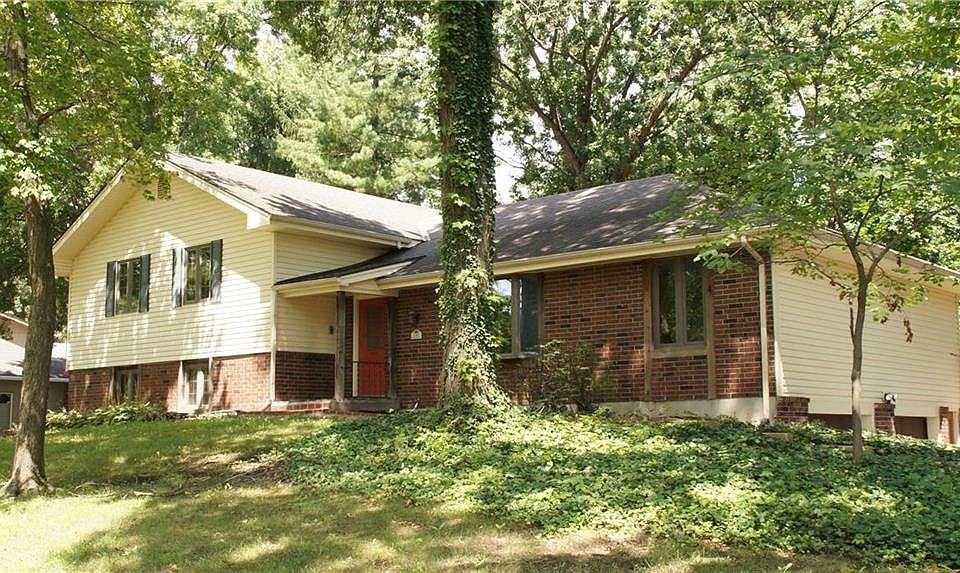 1st image of 1042 Holman St
