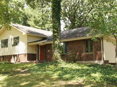 1042 Holman St, Leavenworth, KS, 66048