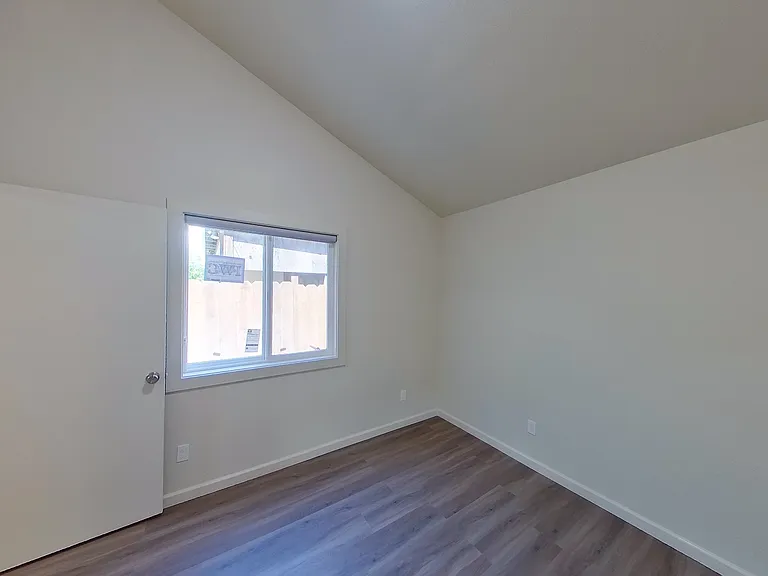 2543 Piedmont Ave #2 — Photo 9