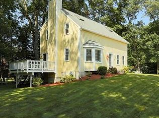 26 Eastleigh Ln, Natick, MA 01760