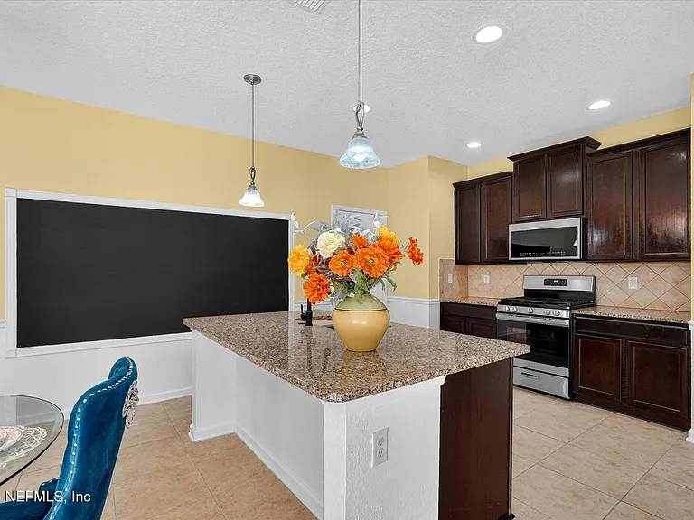 81 Vestavia Ct — Photo 8