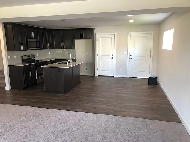 8675 54th St NE — Photo 2