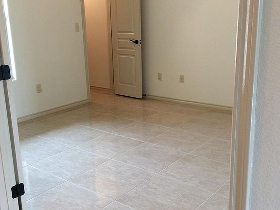 4th image of 3106 Wildturkey Dr