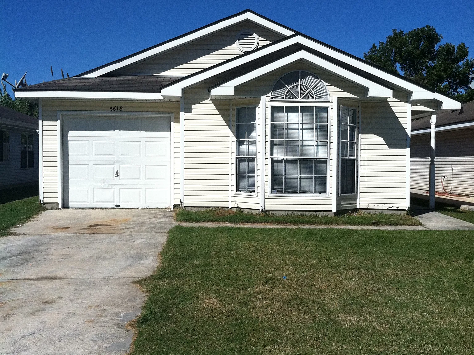 4 bed, 1500 sqft, $2,200 — Photo 1