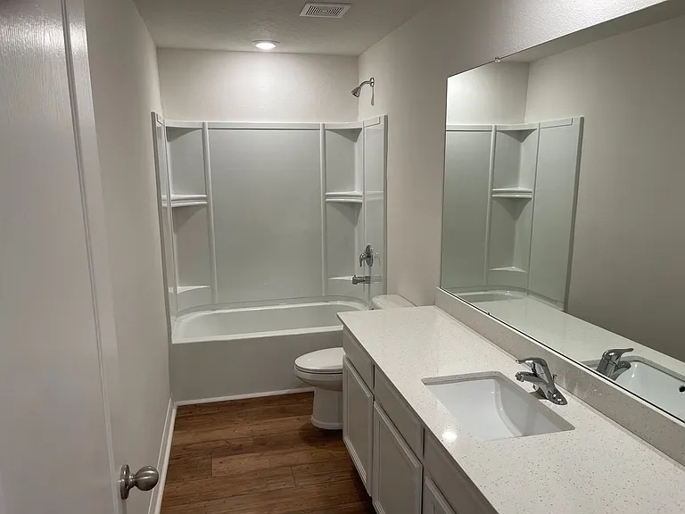 75 Raleigh Dr — Photo 3