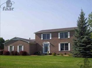 1324 Bush Creek Dr, Grand Blanc, MI