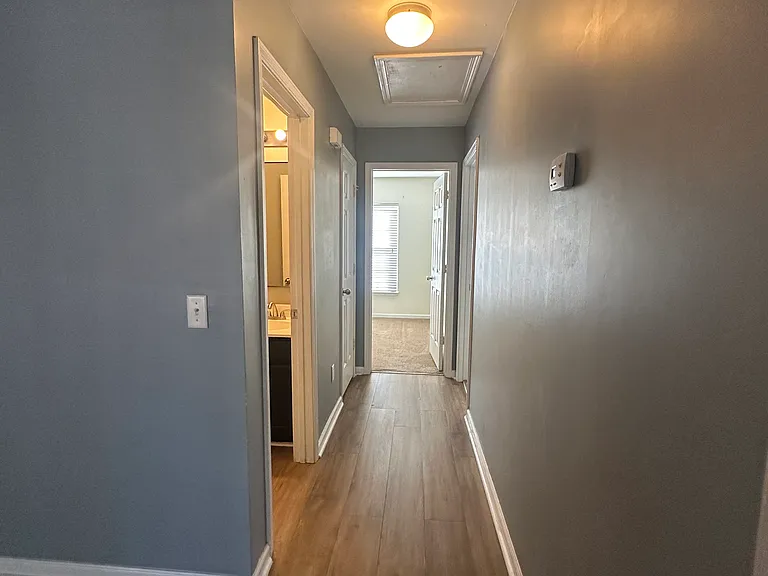 244 Avonshire Dr — Photo 7