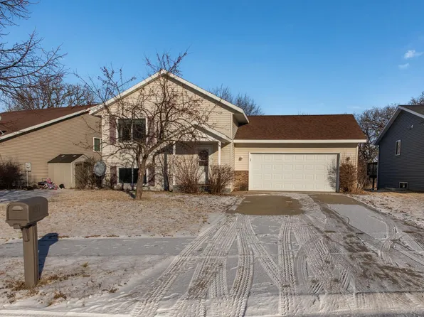 1022 Falcon Rd SE, Rochester, MN 55904