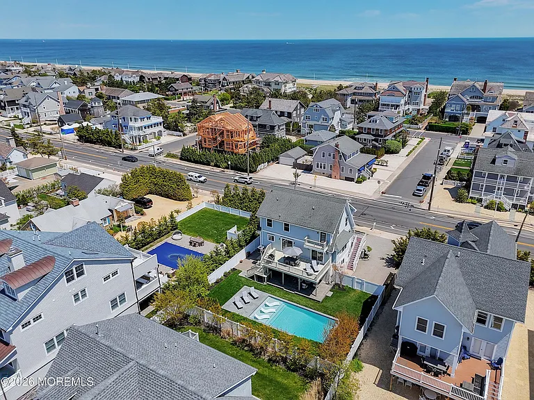912 Ocean Ave — Photo 45