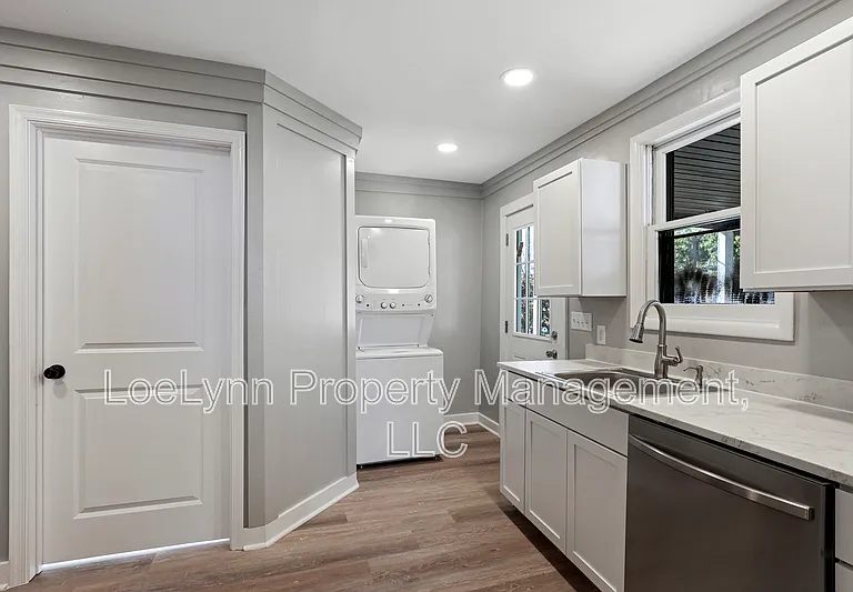 41 South St — Photo 12