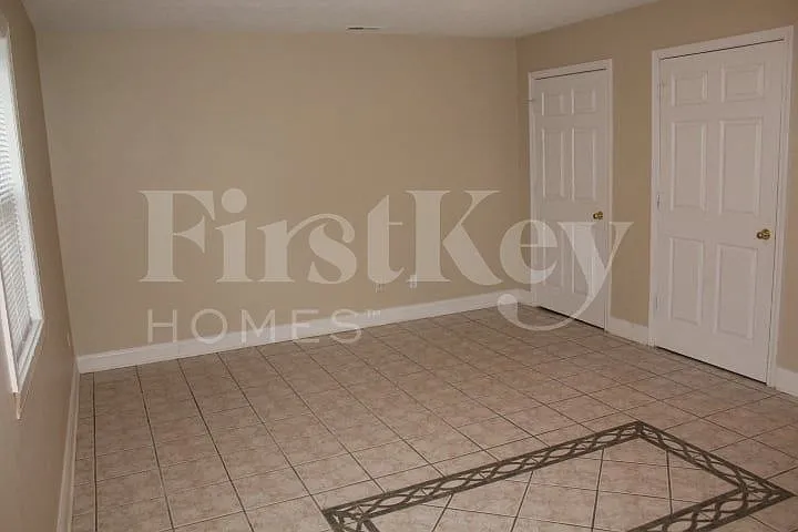 9440 Port Royal Dr — Photo 18