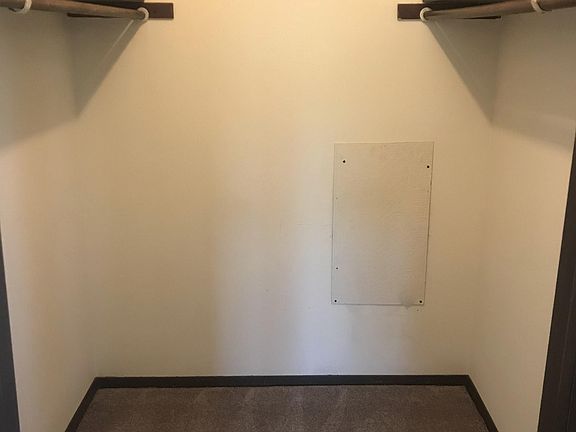5th image of 4510 Thurston Ln APT 8