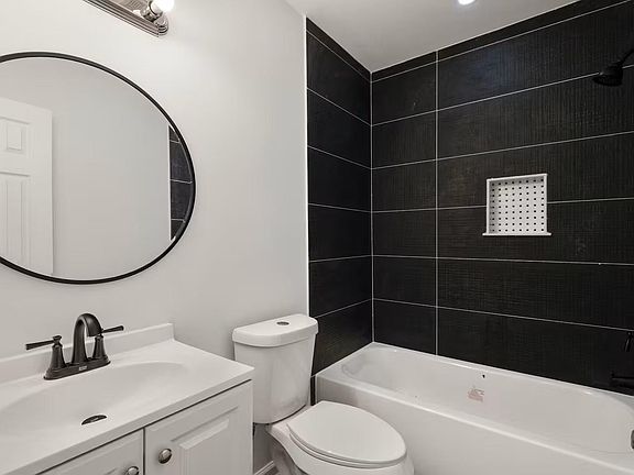 5th image of 3516 Southmore Blvd