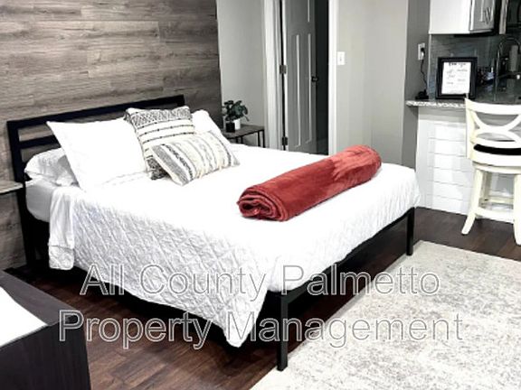 2nd image of 2647 Bonds Ave APT D
