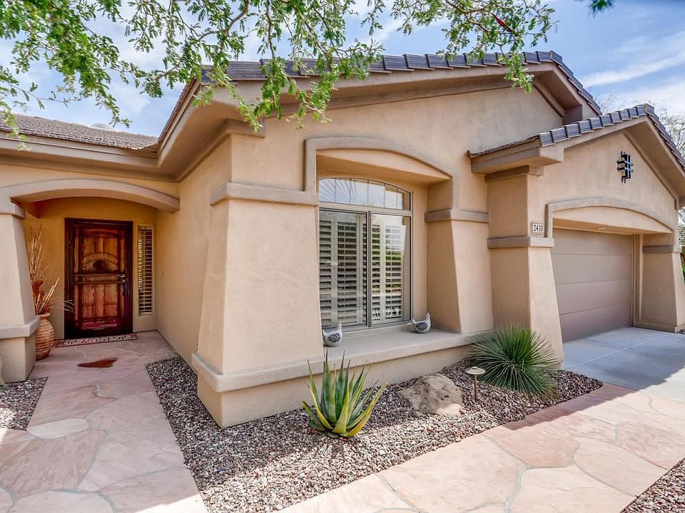 2433 W Myopia Dr New River AZ-large-003-