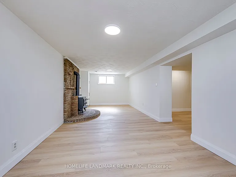 451 Sandmere Pl — Photo 34