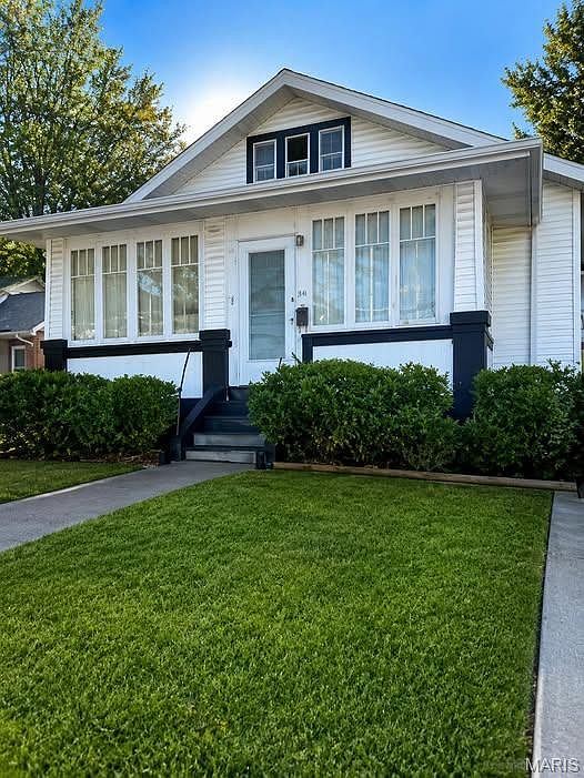 1st image of 4 Carlyle Ave