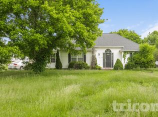 128 Royal Garden Dr, Murfreesboro, TN 37130