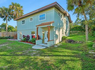 934 N Halifax Ave, Daytona Beach, FL 32118