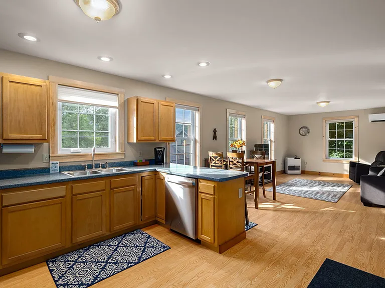 7 Village View Dr — Photo 9