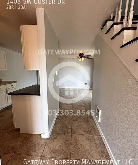 1408 SW Custer Dr — Photo 9